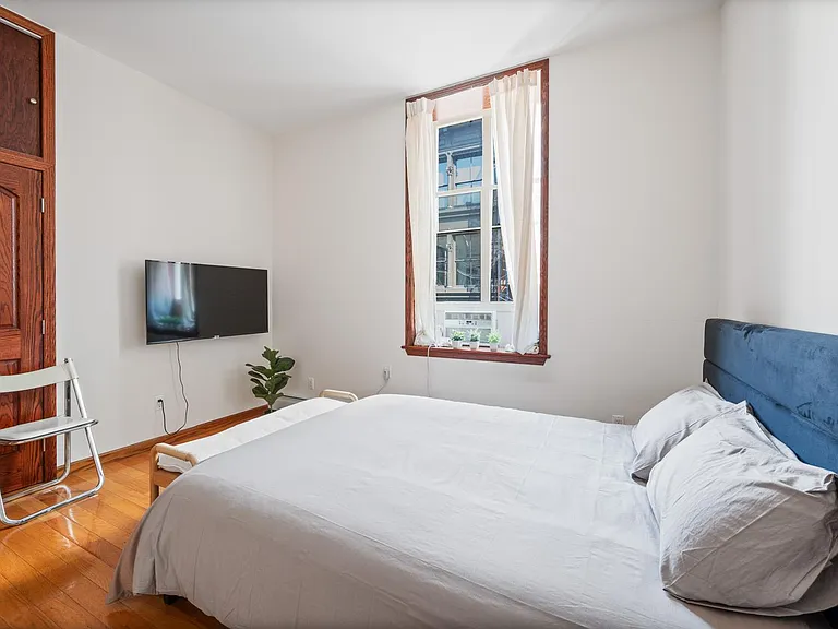 429 Broome St #C4 — Photo 8