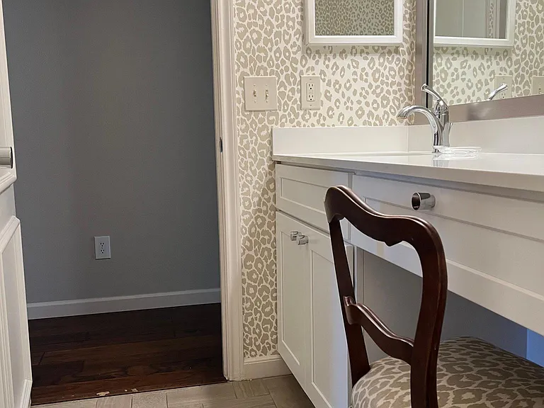 7815 Broadway St #306 — Photo 13
