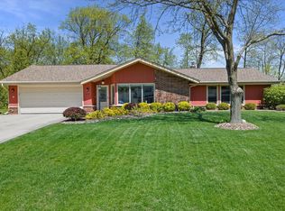 13840 W Crawford Dr, New Berlin, WI 53151