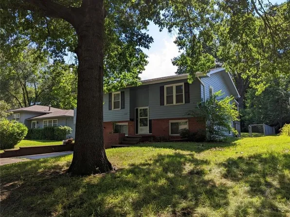1937 Emerald Dr, Lawrence, KS 66046