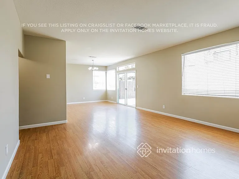 4421 Fall Ln — Photo 4