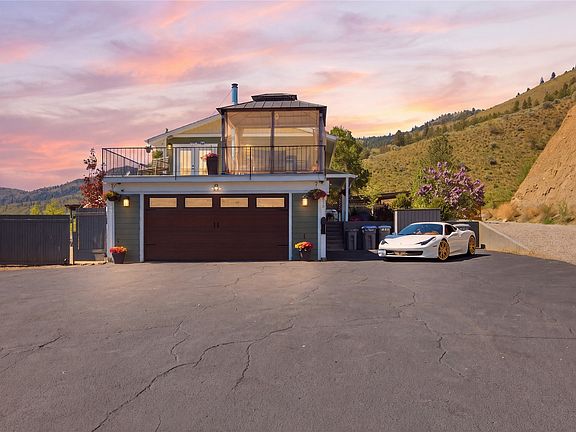 2nd image of 899 Ida Ln