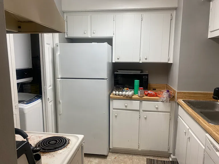 2325 Elliston Pl #106 — Photo 21