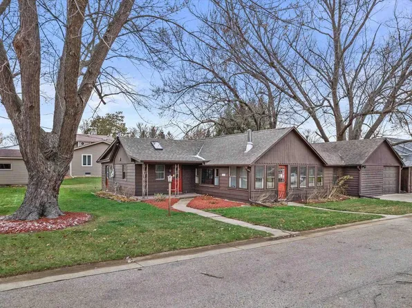 411 East Church Street, Belleville, WI 53508