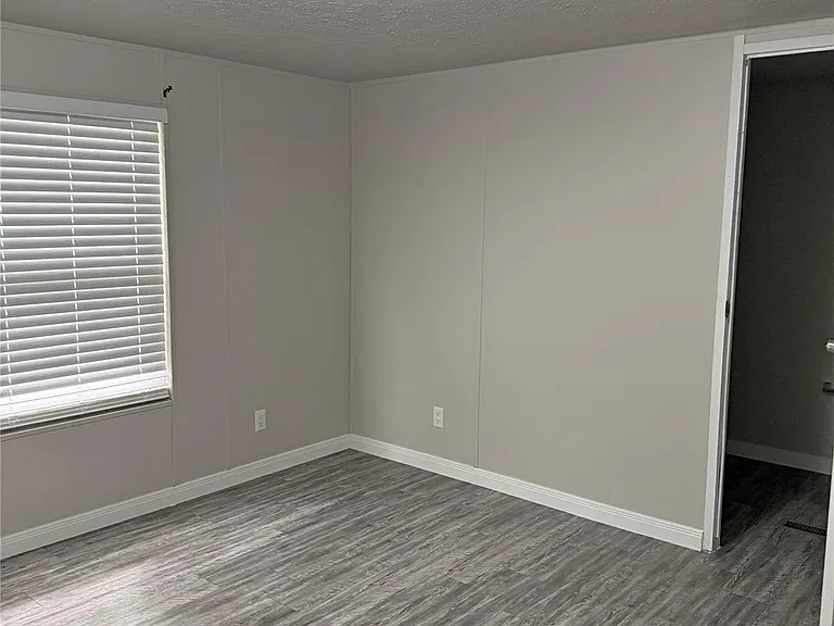 211 Antilles Dr — Photo 5
