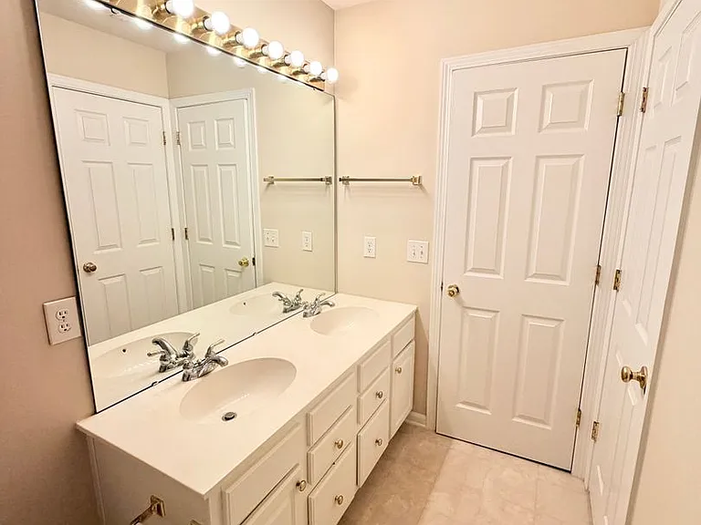 12611 Provincetowne Dr — Photo 25
