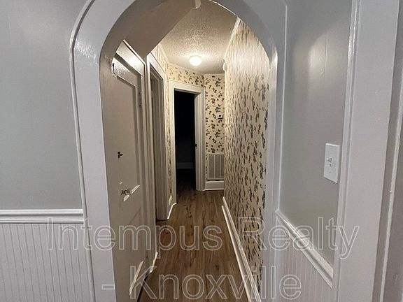 5th image of 409 Durbin Dr
