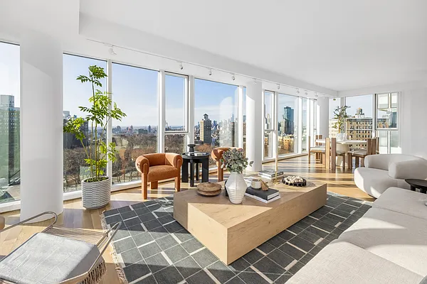 Sold by Compass | media 1