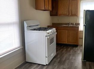 413 3rd St #UP, Marietta, OH 45750