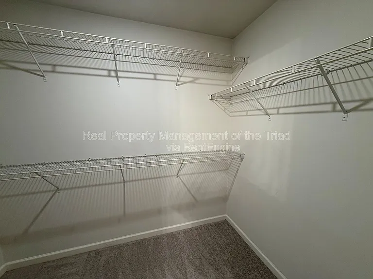 3811 Bellingham Ct — Photo 10