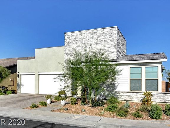3rd image of 6098 Plaza Del Sol St