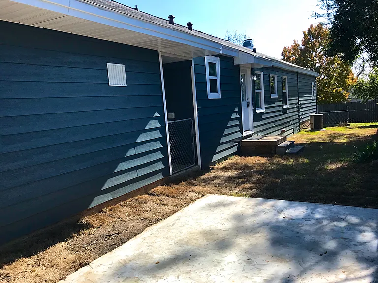902 N Wall St — Photo 16