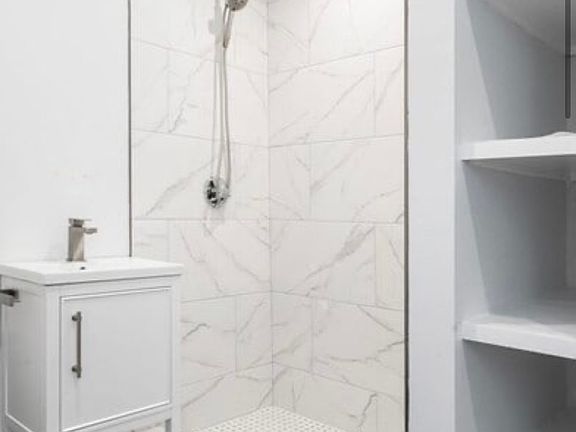 4th image of 101 Rutherford Ave #2