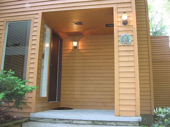 2nd image of 57 Robinwood Dr