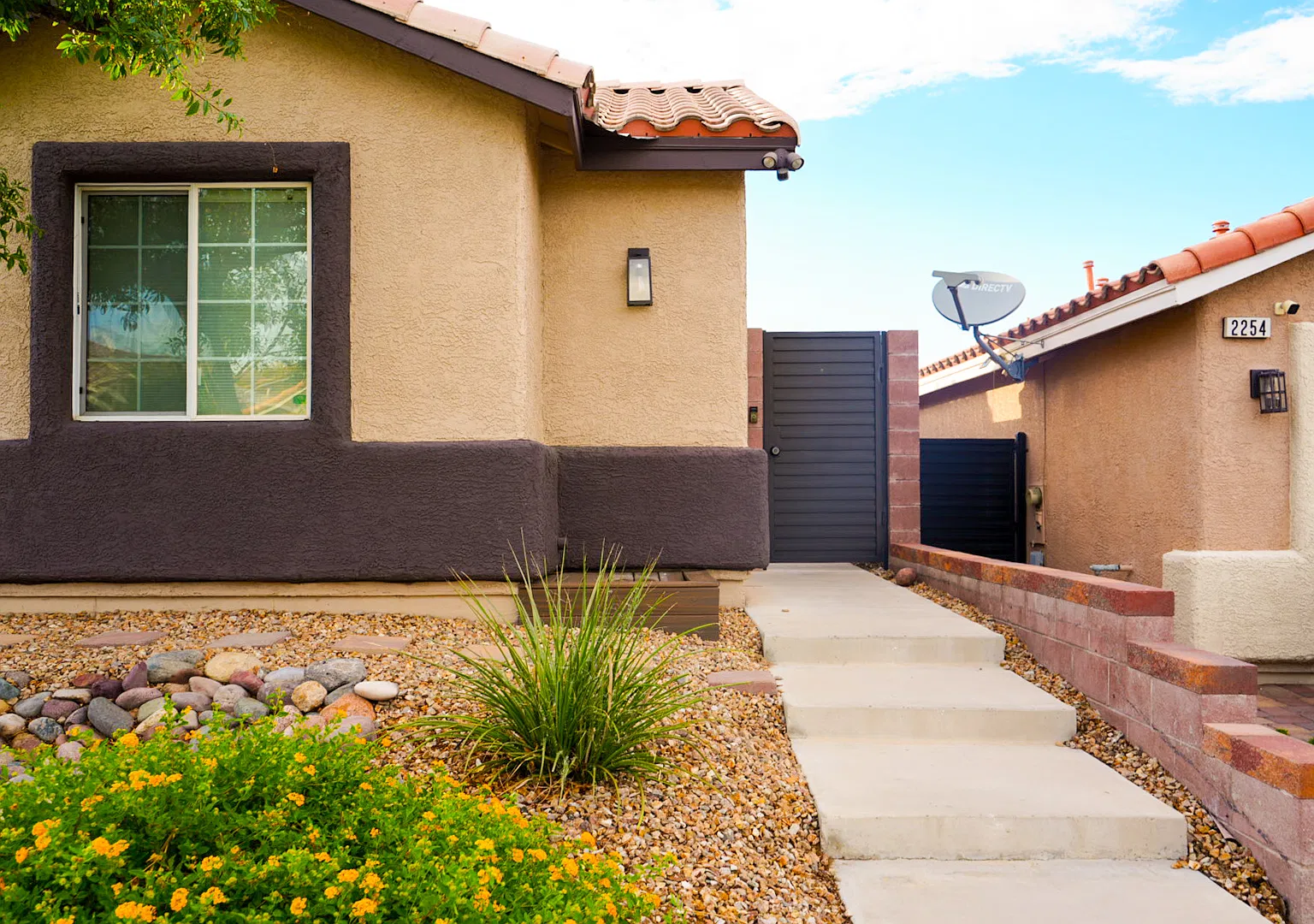 4 bed, 1899 sqft, $2,995 — Photo 3