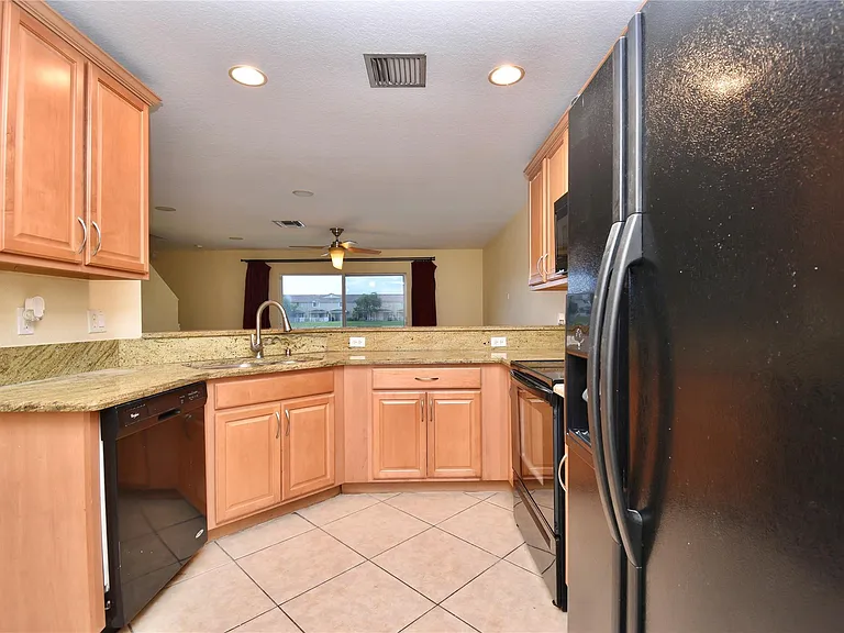 8982 Chambers St — Photo 10