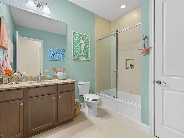9475 Isla Bella Cir — Photo 18