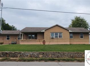126 N 17th St, Lexington, MO 64067