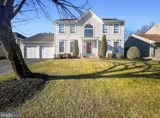 9 Red Bank Dr, Erial, NJ 08081