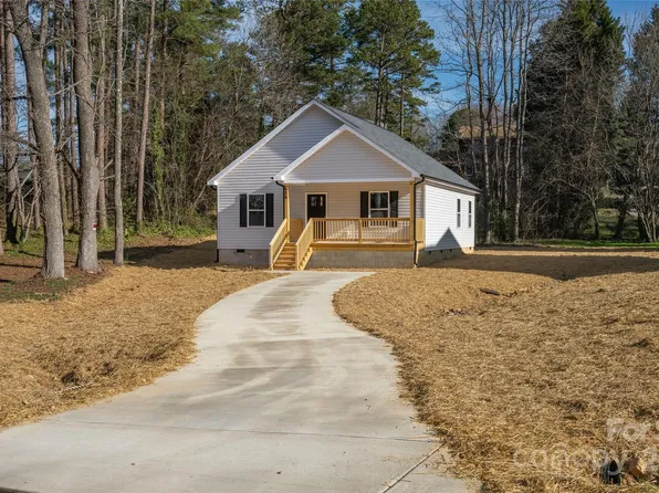 414 Pinecroft Ln, Spencer, NC 28159