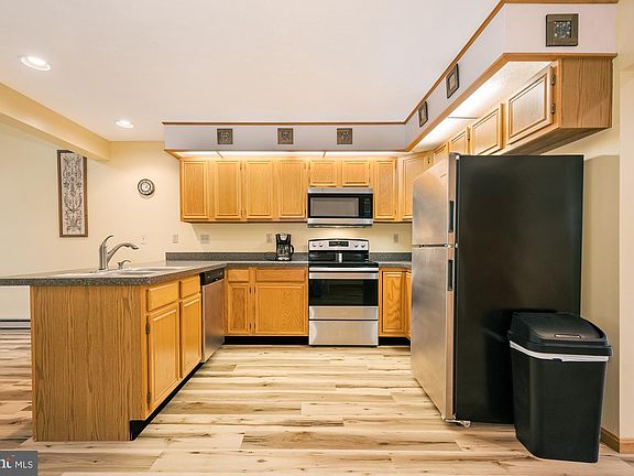 4th image of 11 Laurel Brook Dr Unit 11
