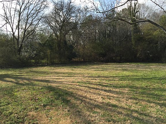 3rd image of 209 Pine Valley Rd
