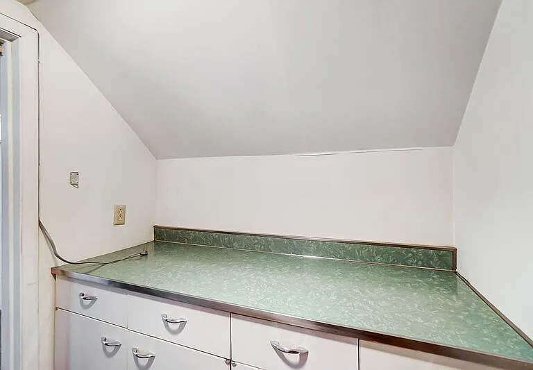 2881 Observatory Ave #2 — Photo 59