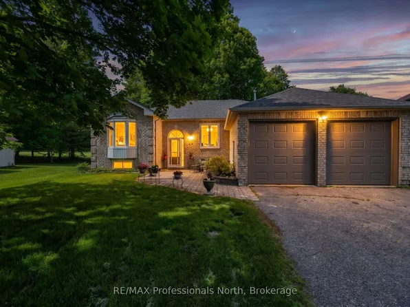 48 Fairway Cres, Wasaga Beach, ON L9Z 1B8