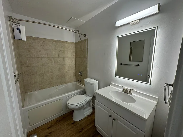 5650 Fair Ave — Photo 23