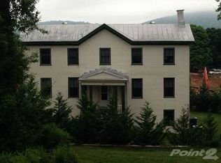 528 Ridge St #B, Charlottesville, VA 22902