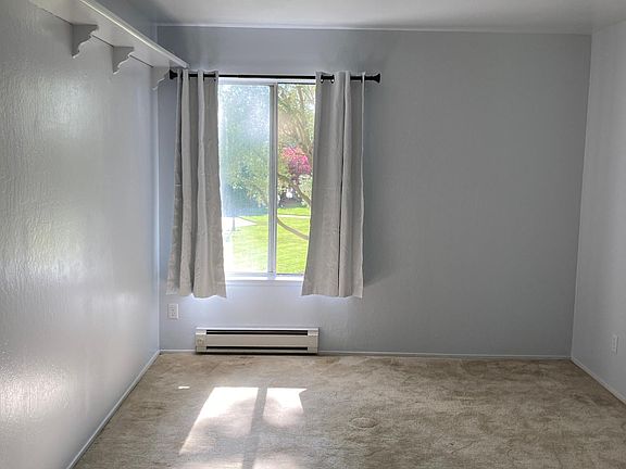 5th image of 1750 Halford Ave APT 204