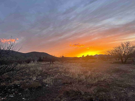 2nd image of 18 Granite Peak Rd