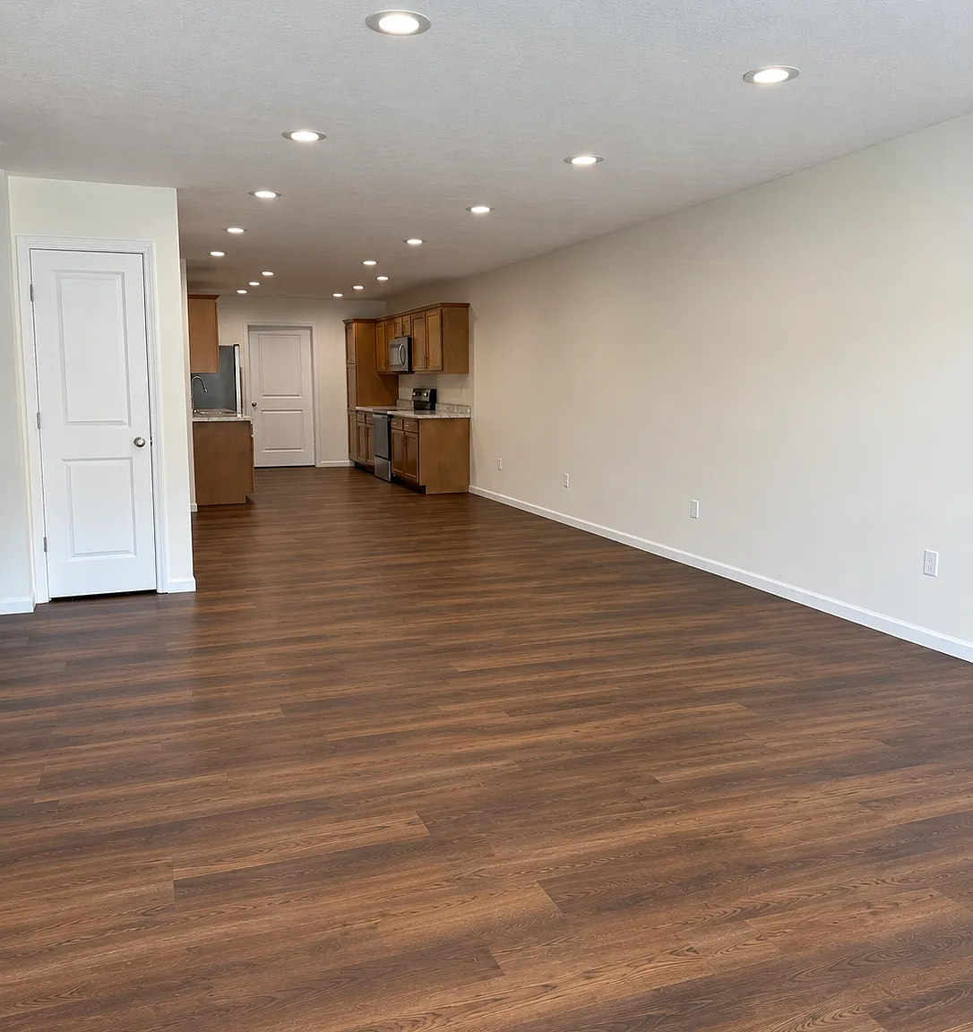 3 bed, 1350 sqft, $1,500 — Photo 2
