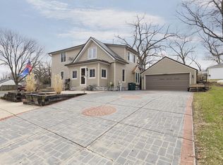 410 McKee Ct, Fort Atkinson, WI 53538