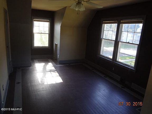 4th image of 533 N Berkley St