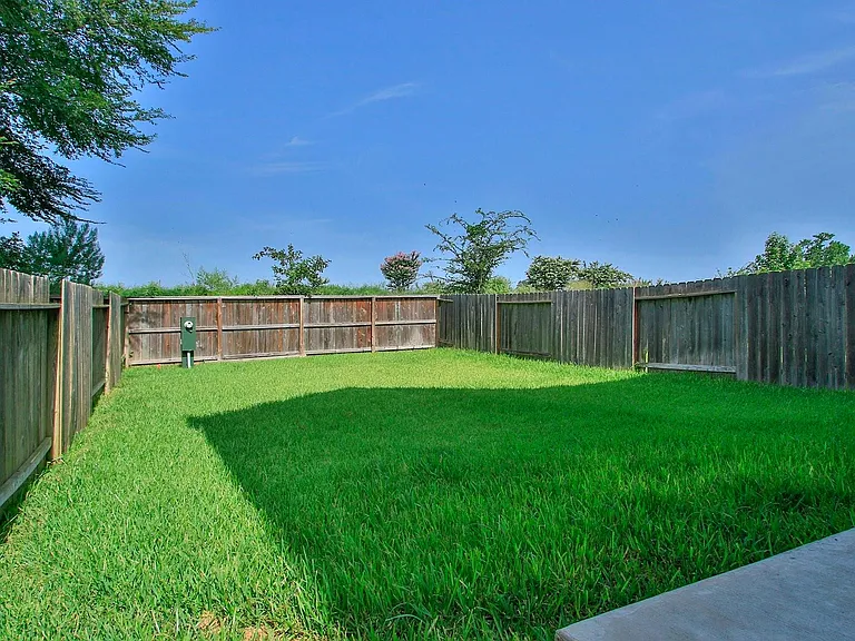 239 Biltmore Loop — Photo 36