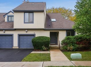 31 Arbor Cir, Basking Ridge, NJ 07920