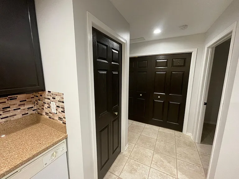 1364 Conservatory Ct — Photo 24