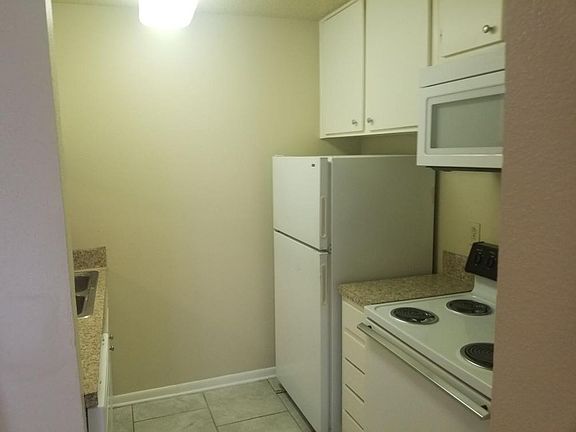 3rd image of 710 N 46th St #601