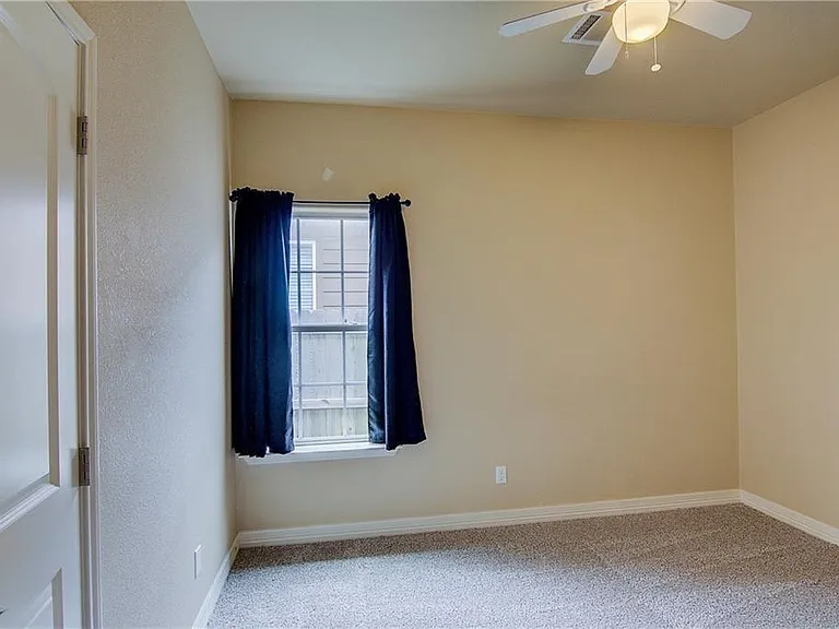 221 Geode Ln — Photo 15