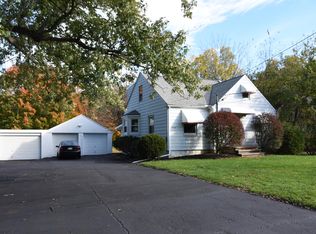 5435 Kennedy Ridge Rd, North Olmsted, OH 44070