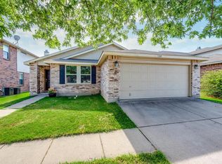 5209 Blue Quartz Rd, Fort Worth, TX 76179