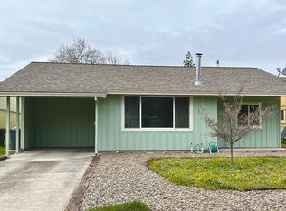 936 S Ivy St, Medford, OR