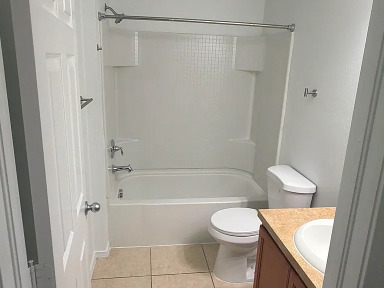 4652 Chatterton Way — Photo 11