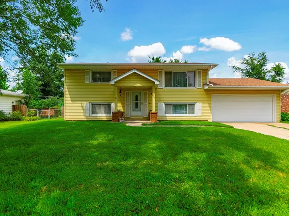 818 Oak Lawn Dr, Columbia, MO 65203