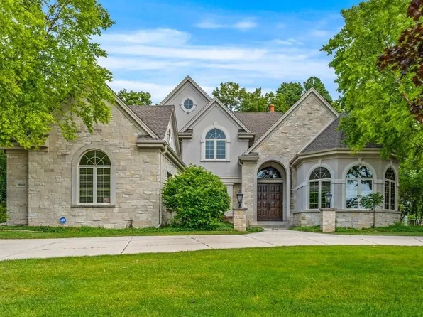 19140 Edmonton DRIVE, Brookfield, WI 53045