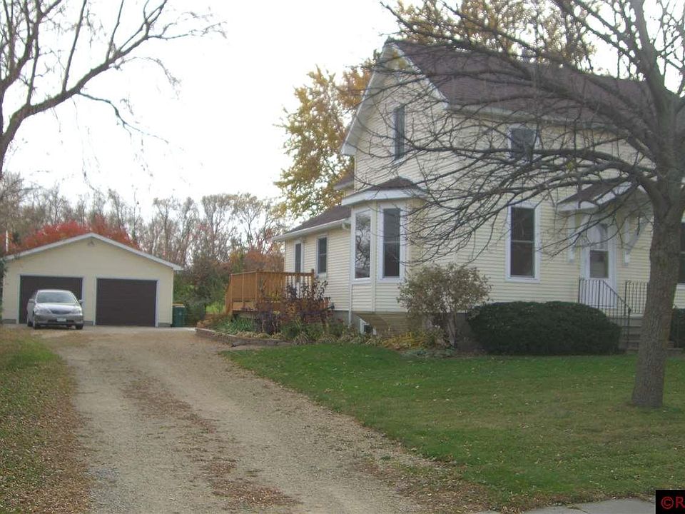 1st image of 515 E 1st St