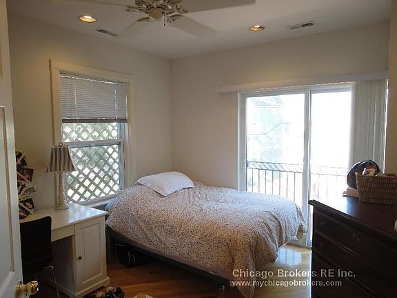 5th image of 2237 W Barry Ave #2