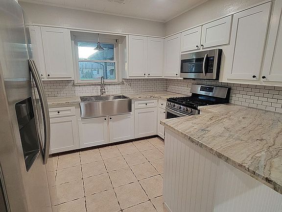 5th image of 1008 N 31st St