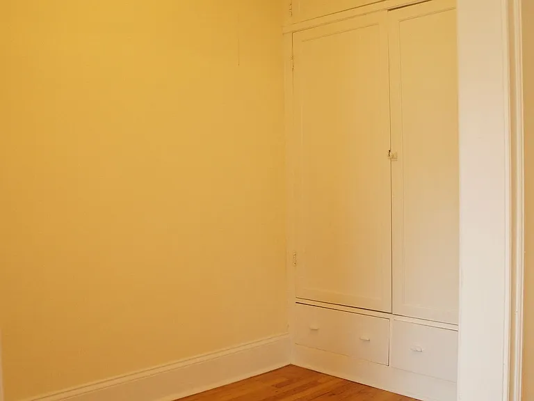 2715 NMA LLC — Photo 6